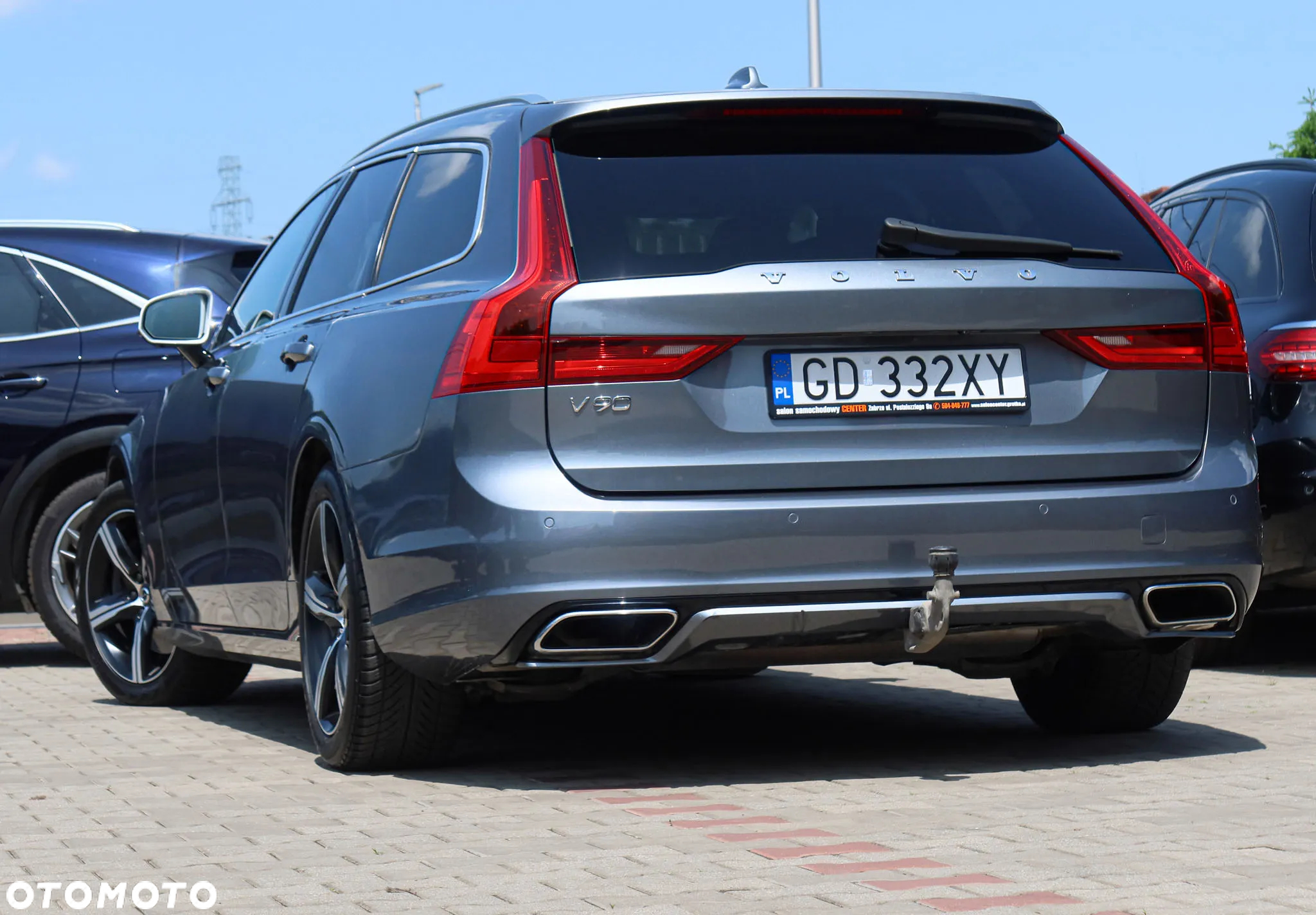 Volvo V90 D5 AWD R-Design - 8