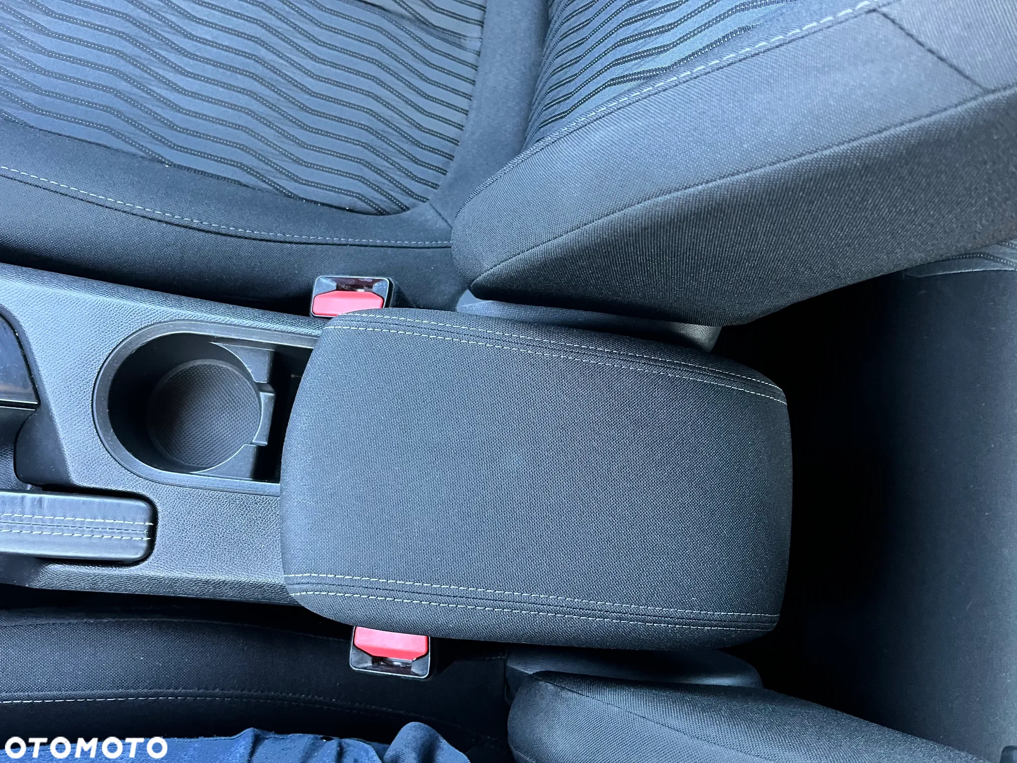 Peugeot 308 SW 1.6 BlueHDi Access S&S - 32