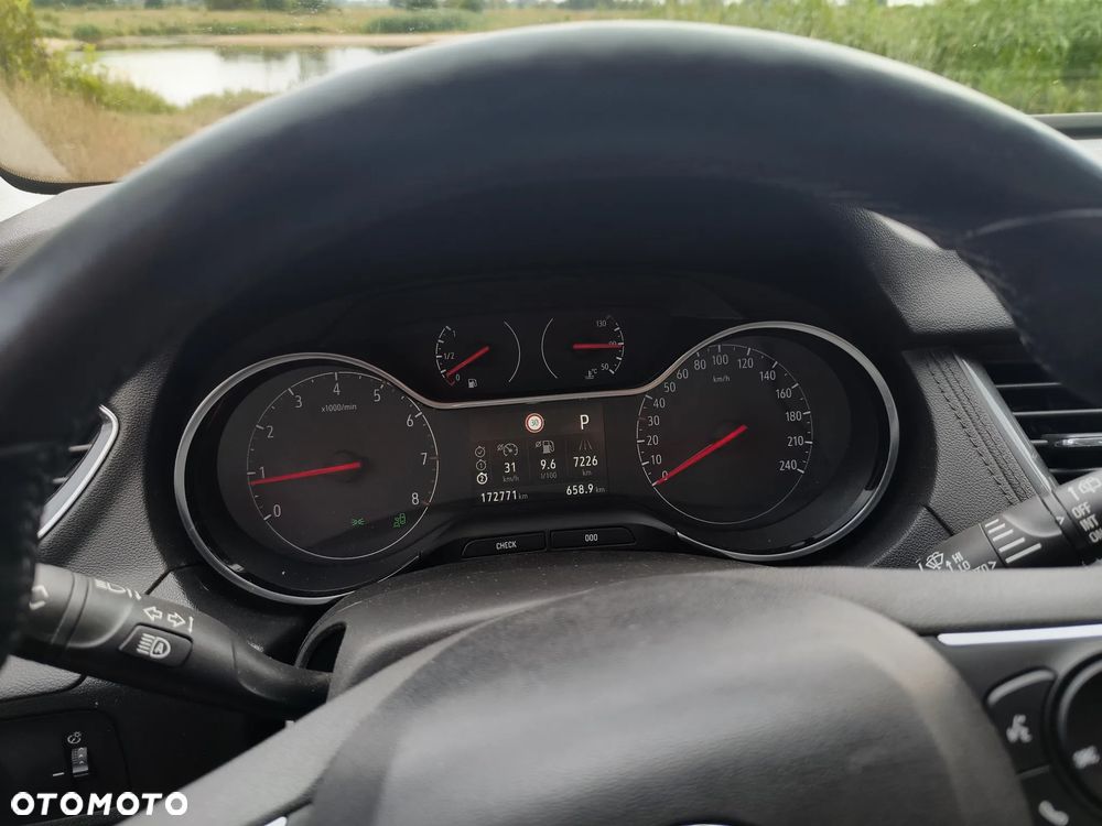 Opel Grandland X 1.6 T Elite S&S - 6