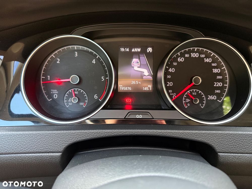 Volkswagen Golf 2.0 BlueTDI Cup - 22