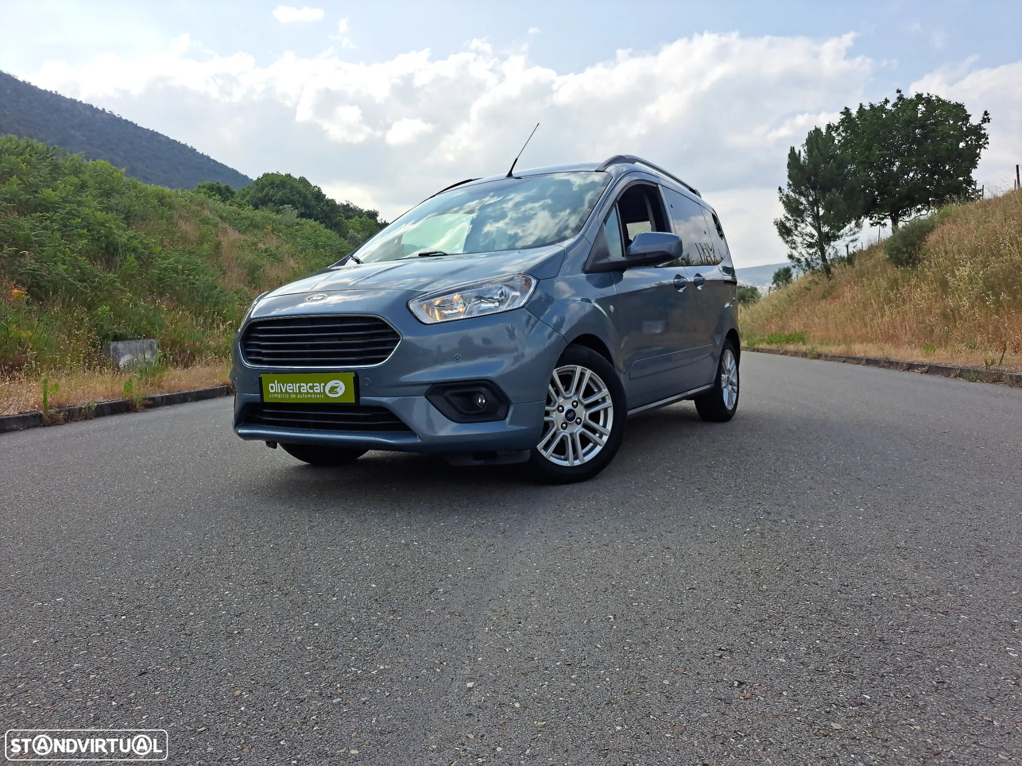 Ford Tourneo Courier 1.0 EcoBoost Titanium - 9