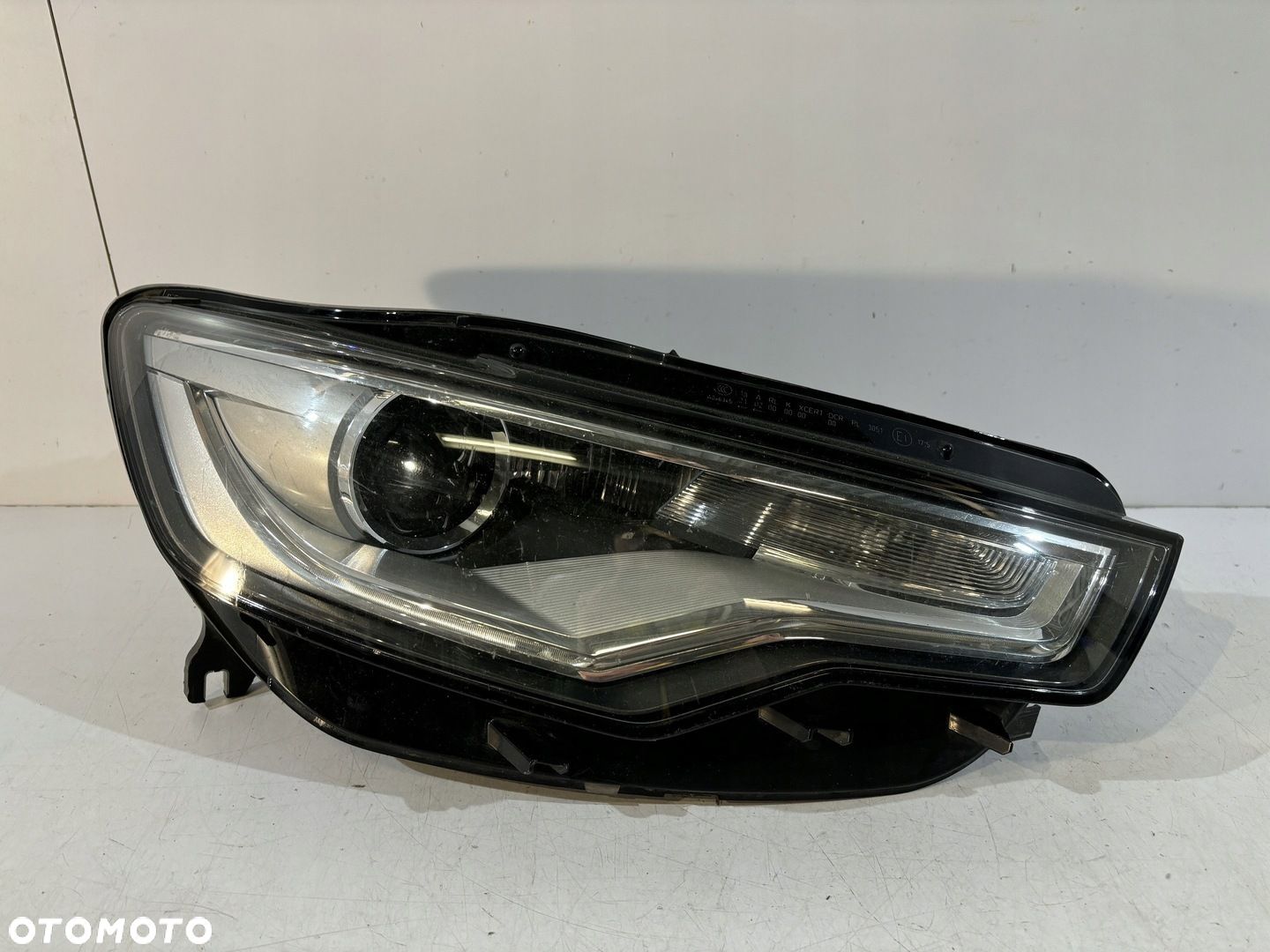 AUDI A6 C7 Lampa przednia Xenon Prawa - 17333 - 1
