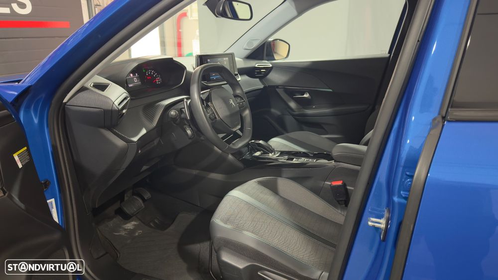 Peugeot 2008 PureTech 130 EAT8 Allure - 12