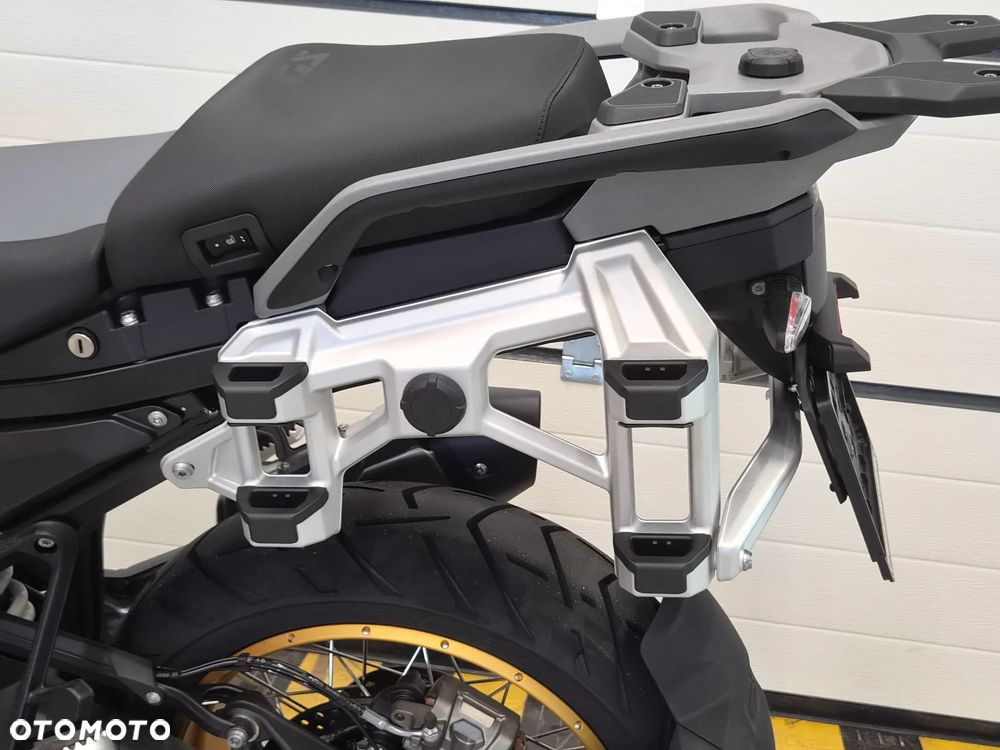 BMW GS - 25