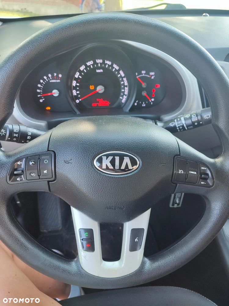 Kia Sportage - 11