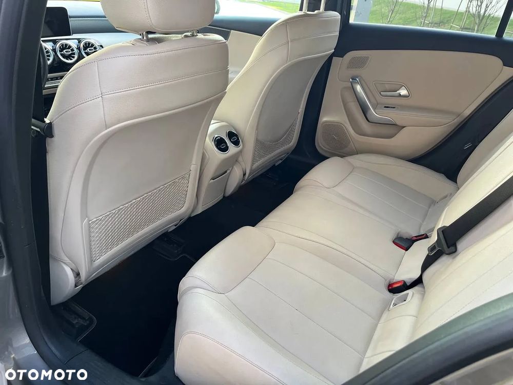 Mercedes-Benz Klasa A 200 7G-DCT - 20