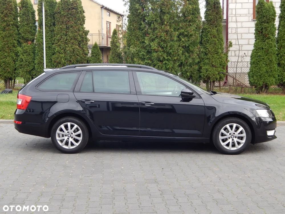 Skoda Octavia 2.0 TDI Edition DSG - 8