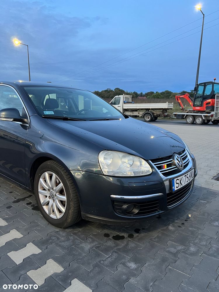Volkswagen Jetta 1.9 TDI Trendline - 7