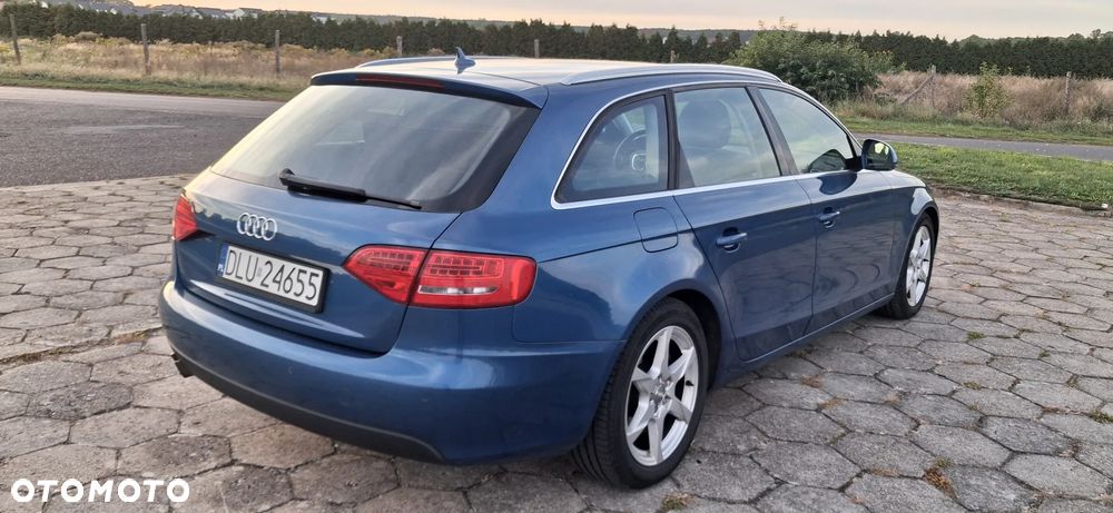 Audi A4 Avant - 6