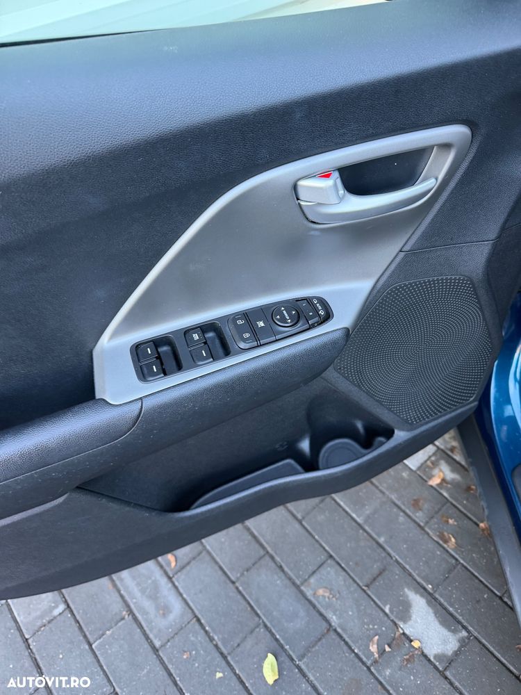 Kia Niro 1.6 GDI 2WD Aut. Vision - 10