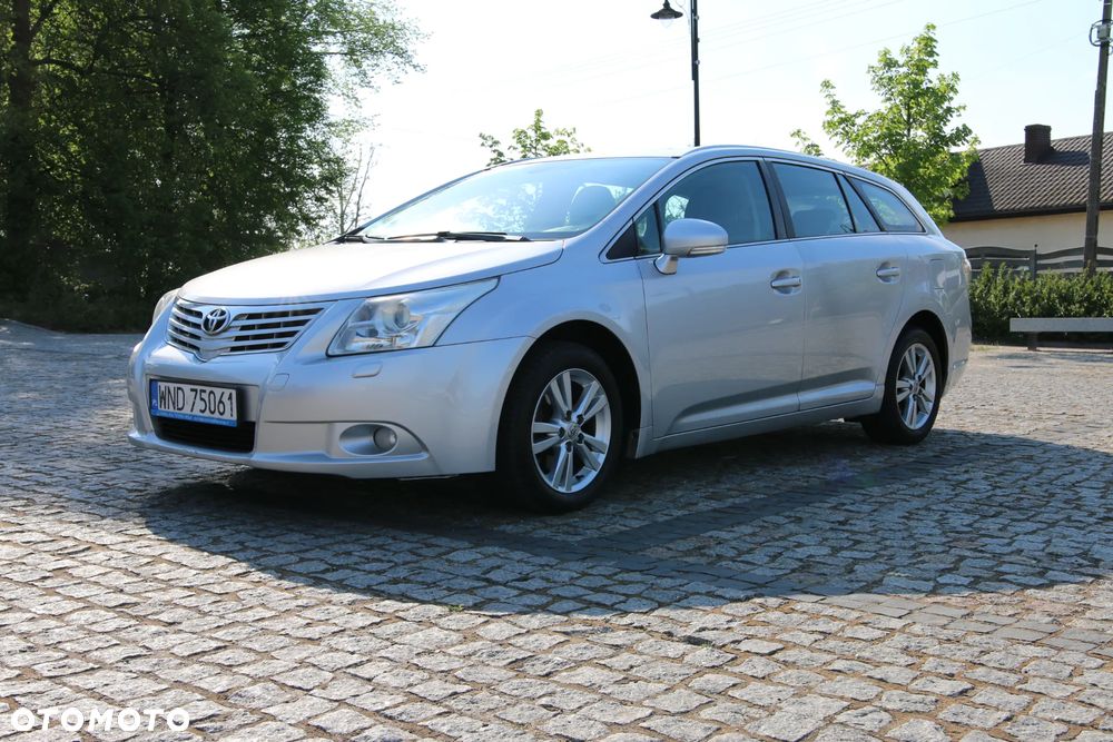 Toyota Avensis 1.8 Sol - 2