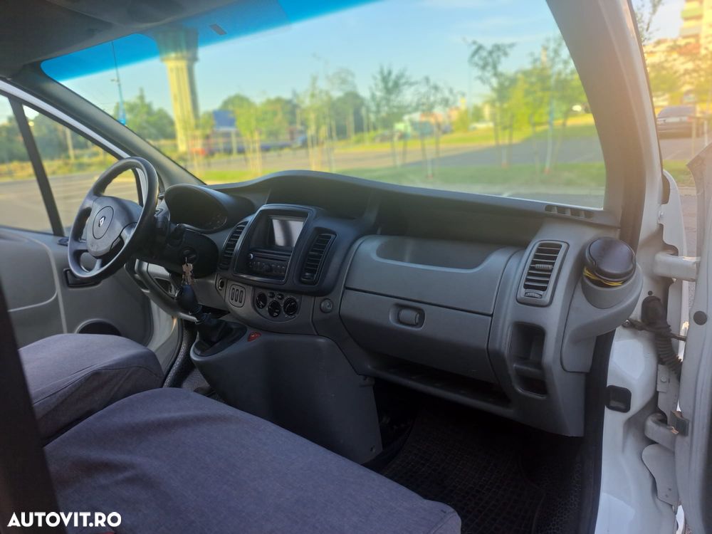 Renault Trafic - 11