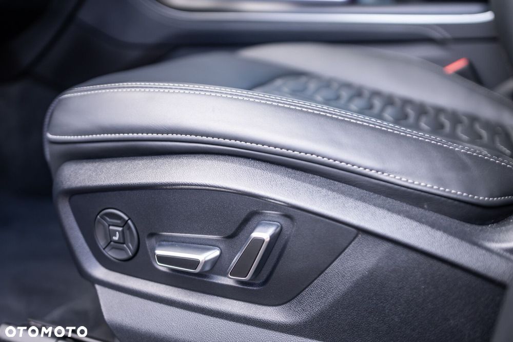 Audi RS Q8 TFSI Quattro Tiptronic Performance - 14