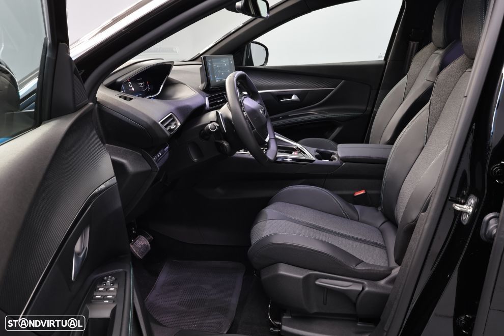 Peugeot 5008 1.2 PureTech Allure Pack EAT8 - 25