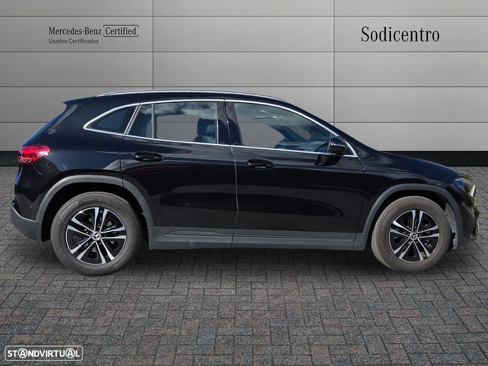 Mercedes-Benz GLA 180 d - 8