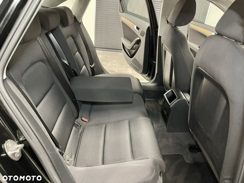 Audi A4 Limousine - 28