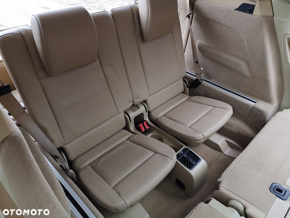 BMW X5 4.8i xDrive - 27