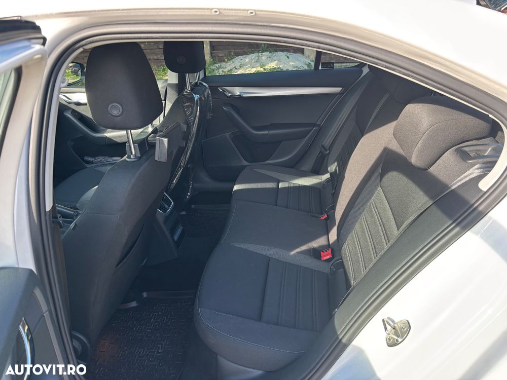 SKODA Octavia 2020 — imagine 7