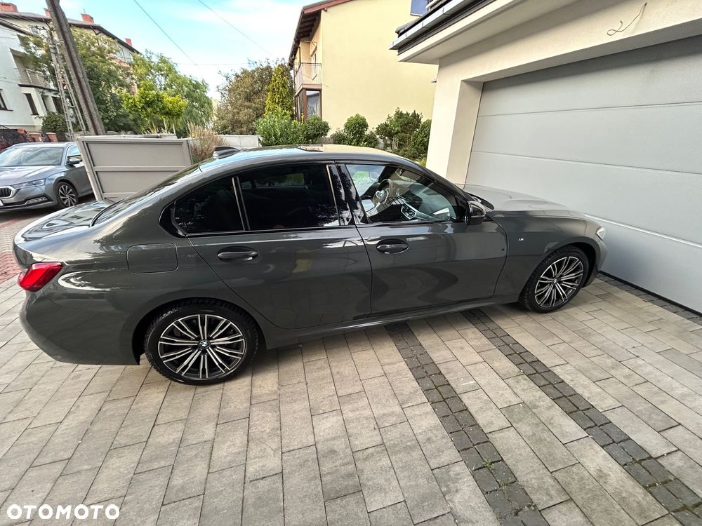 BMW Seria 3 318d M Sport - 10