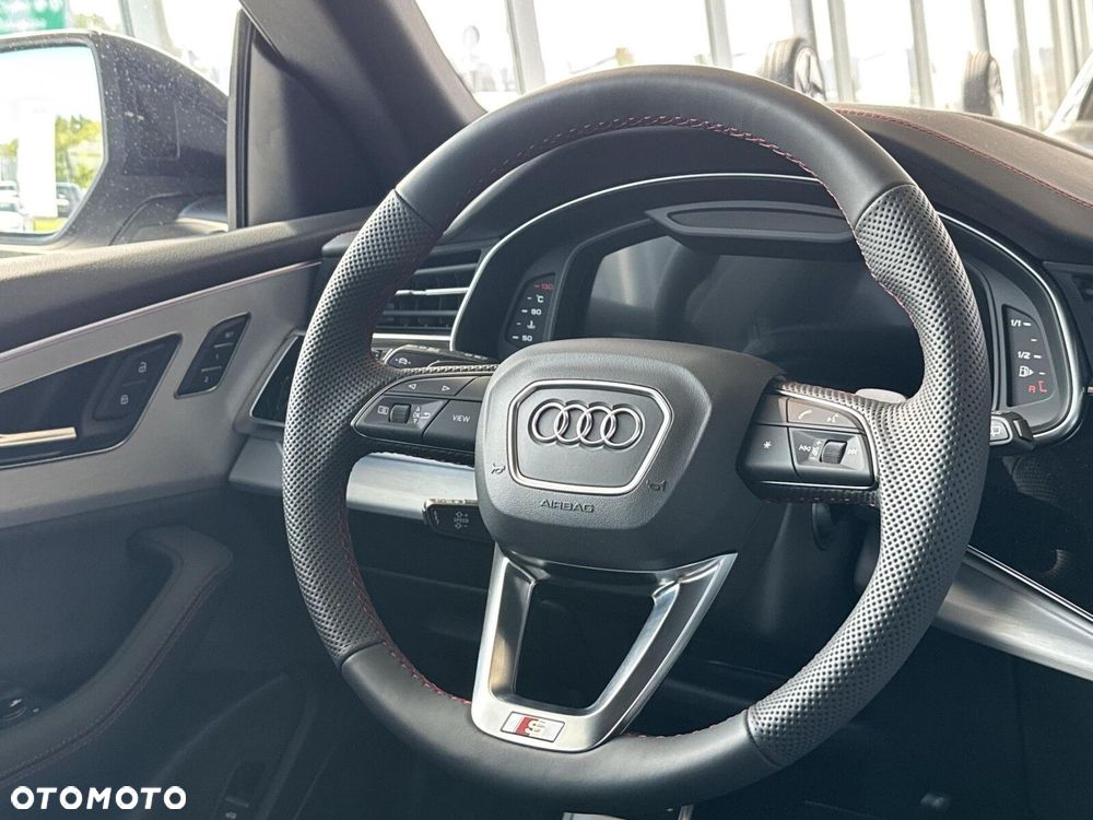 Audi Q8 - 14