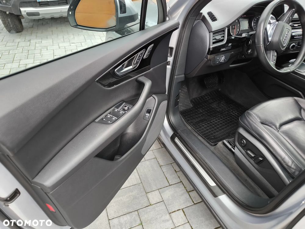 Audi Q7 - 7