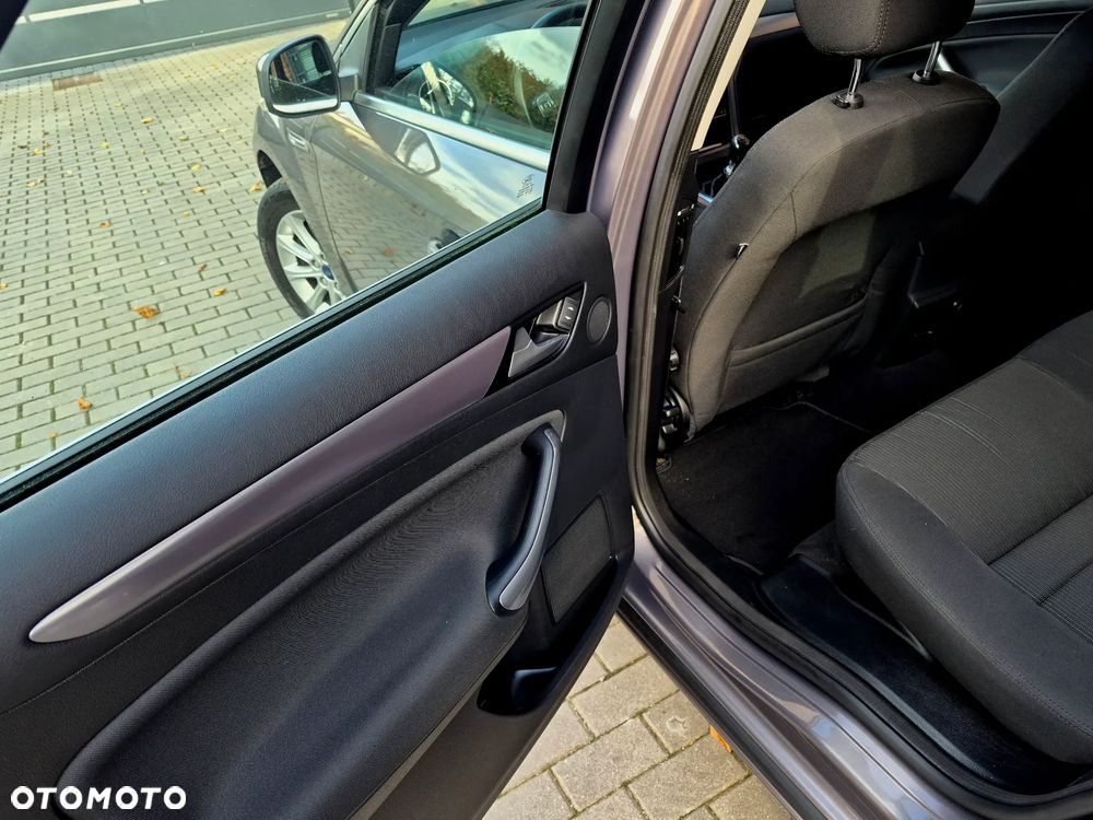Ford Mondeo 2.0 TDCi Titanium - 12