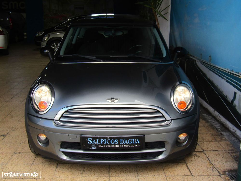 MINI 3 Portas Cooper D - 2