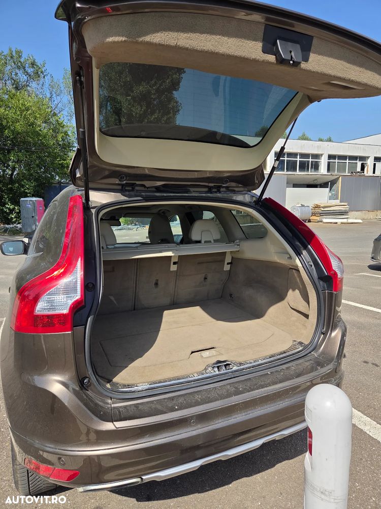 Volvo XC 60 D4AWD Summum - 14