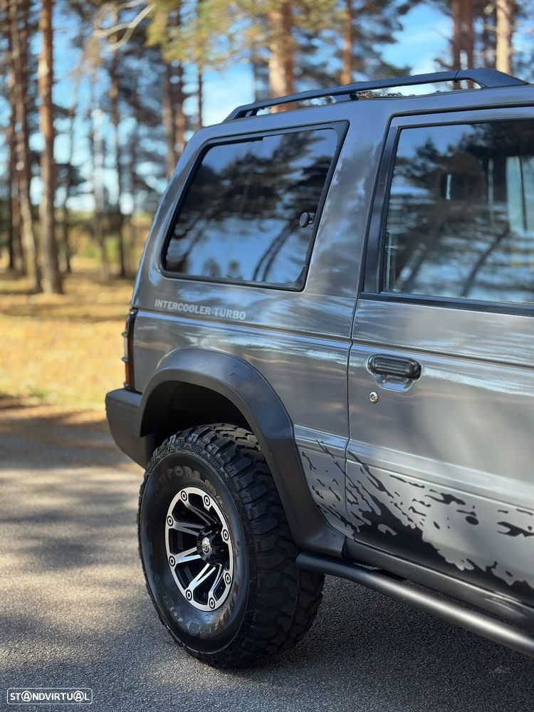 Mitsubishi Pajero 2.5 TDi GLX - 13