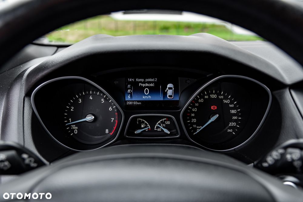 Ford Focus 1.5 EcoBoost ST-Line - 27