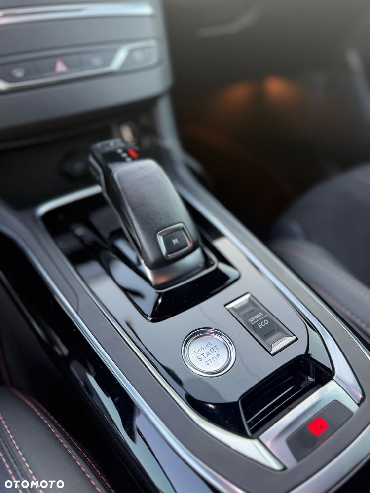 Peugeot 308 1.2 PureTech GPF GT S&S EAT8 - 27