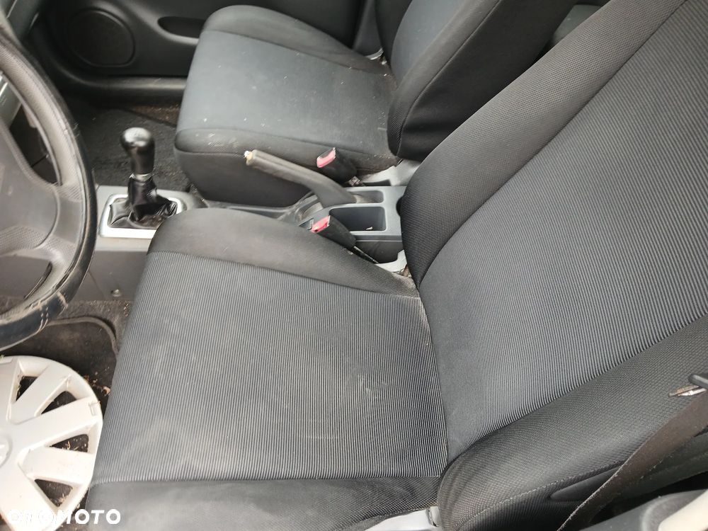 SUZUKI LIANA D31 fotel fotele kanapa deska kokpit podsufitka boczek boczki klamka podłokietnik - 6