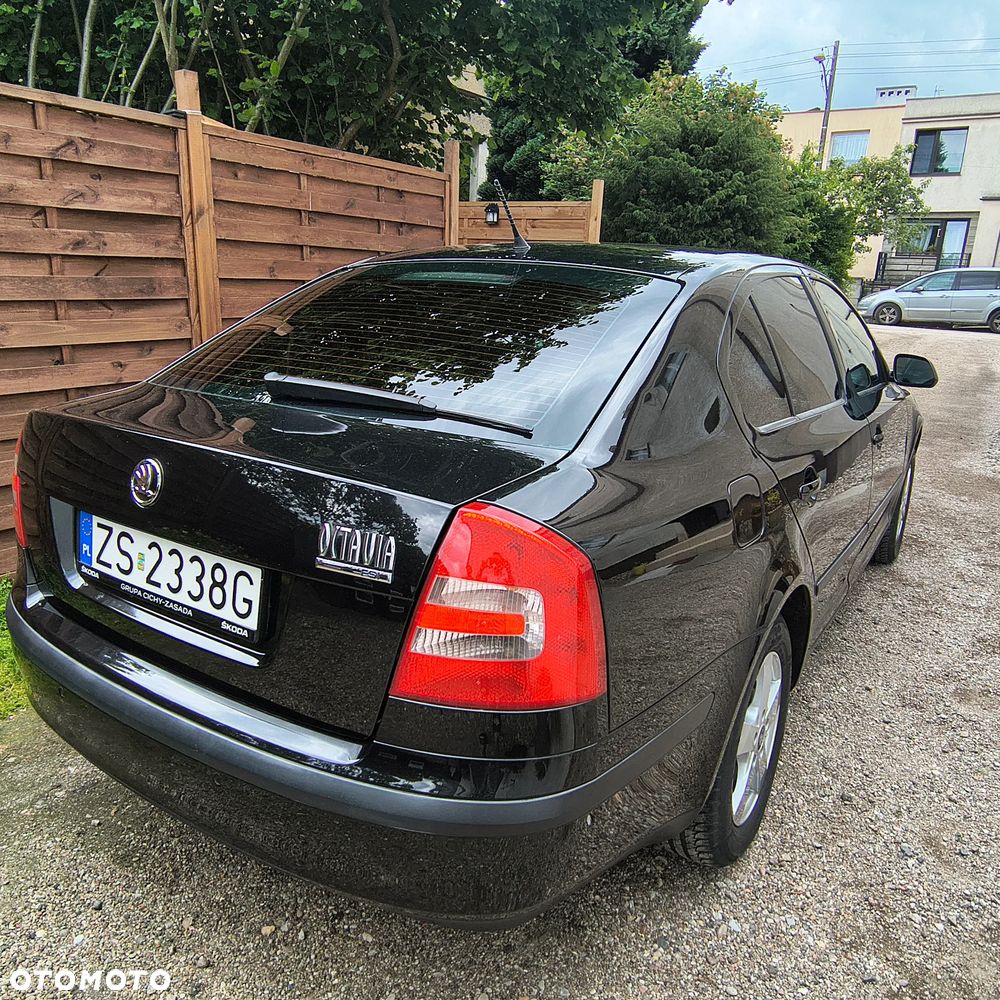 Skoda Octavia 1.6 FSI Classic - 10