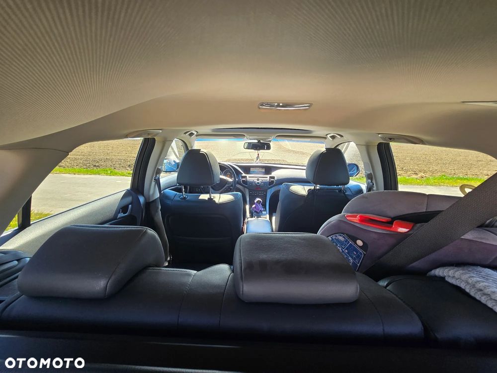 Honda Accord 2.0 Executive Nav - 11
