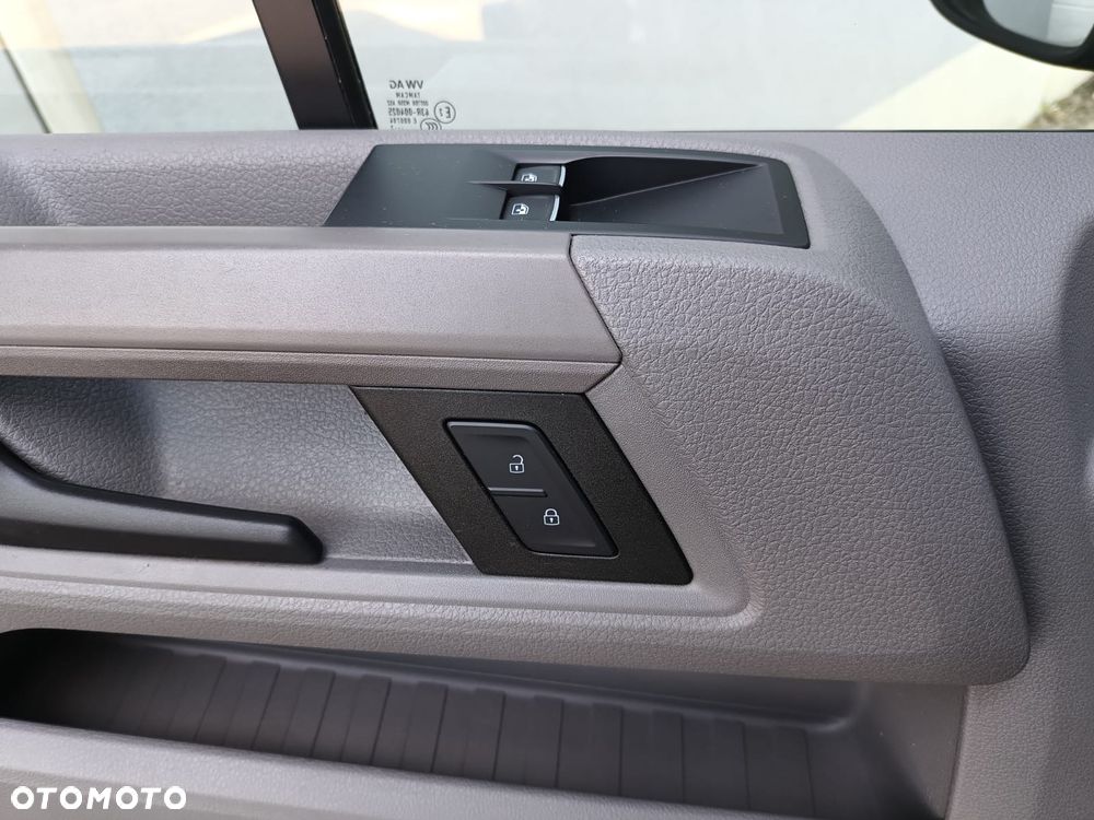 Volkswagen CRAFTER 2,0tdi 140KM Nowy model - 16