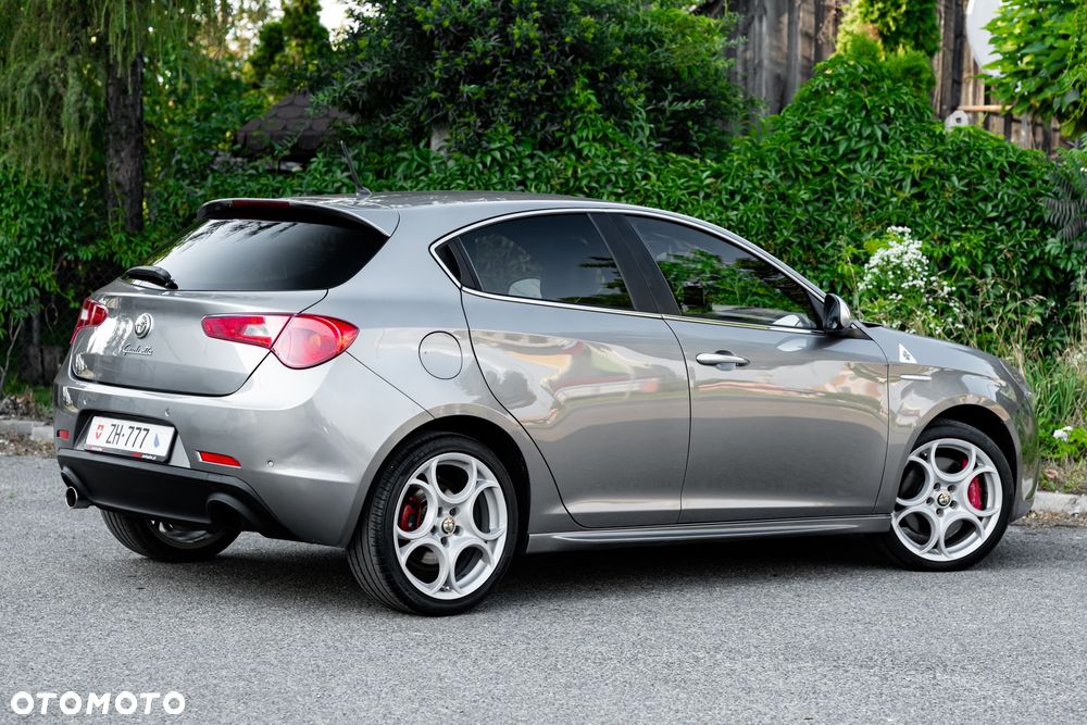 Alfa Romeo Giulietta 1.4 TB 16V Multiair Turismo - 16
