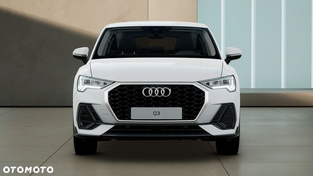 Audi Q3 Sportback - 4