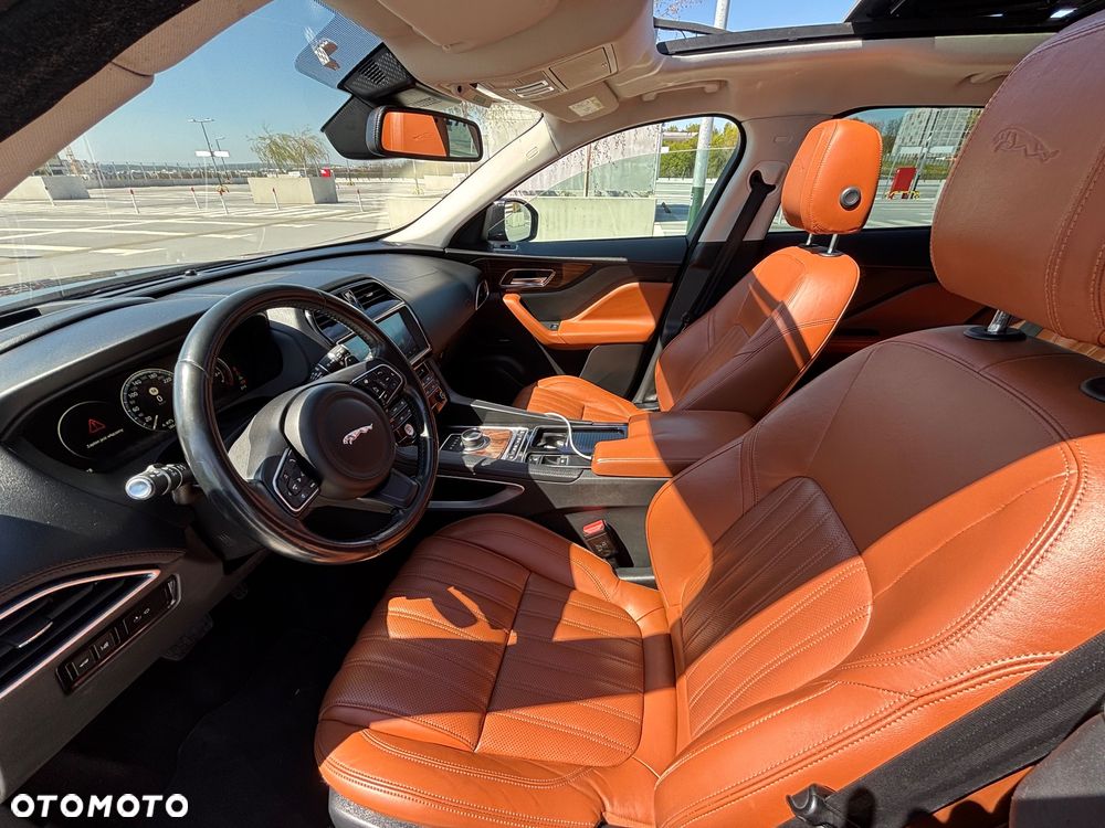 Jaguar F-Pace 2.0 i4D AWD Prestige - 15
