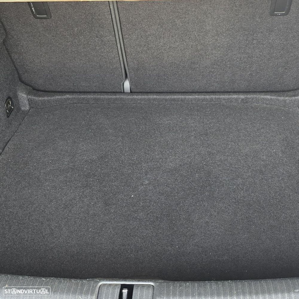 Audi A3 Limousine 30 TFSI Design - 14