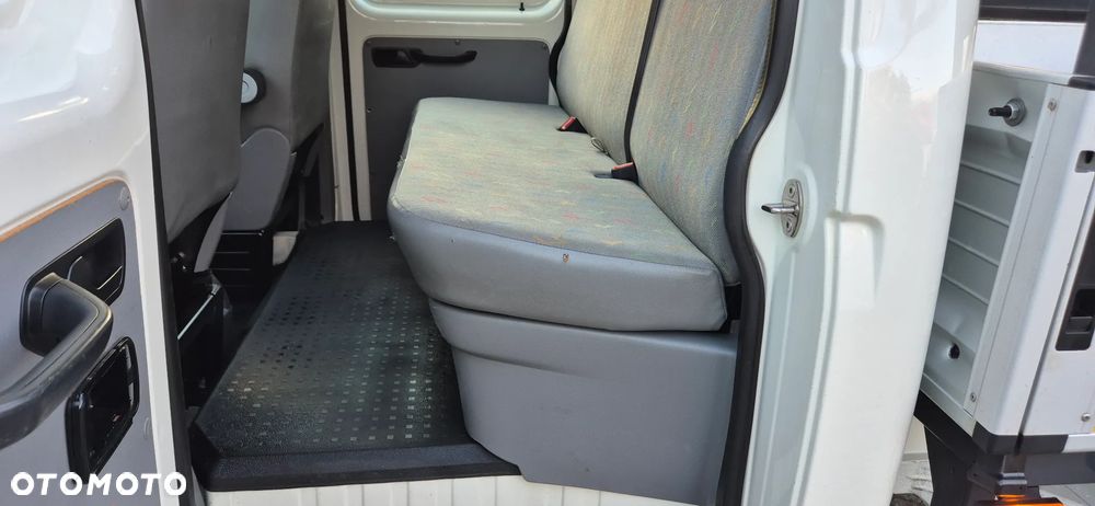 Volkswagen T5 - 25
