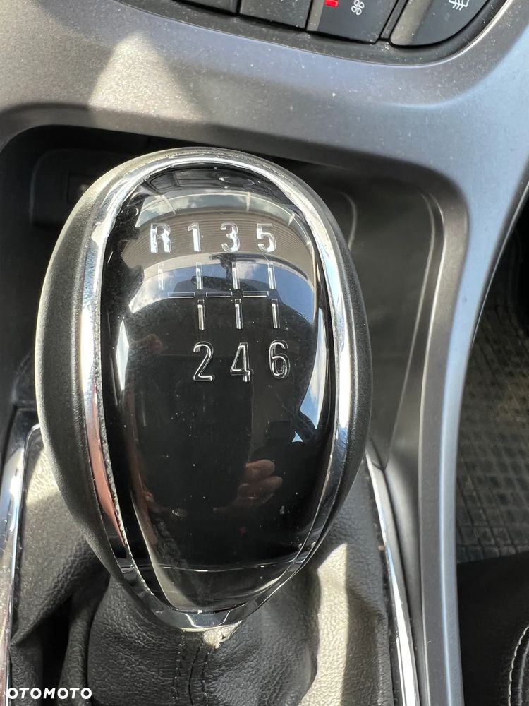 Opel Astra 1.4 T Business - 29