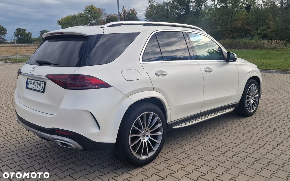 Mercedes-Benz GLE 300 d 4Matic 9G-TRONIC AMG Line - 13