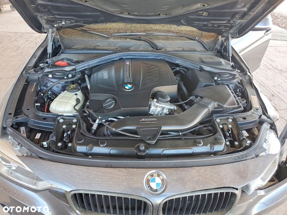 BMW Seria 3 335i - 11