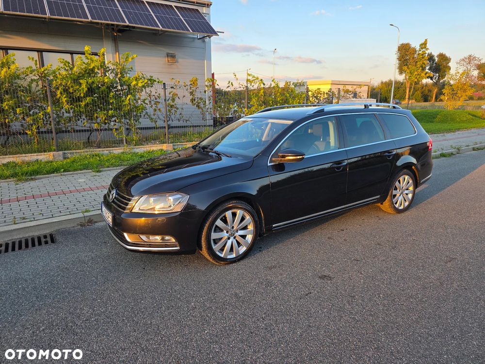 Volkswagen Passat Variant 2.0 TDI DSG BlueMotion Technology Exclusive - 23