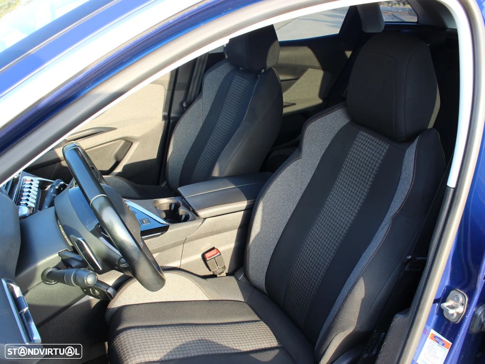 Peugeot 3008 PureTech 130 Stop & Start GPF EAT8 Allure - 22
