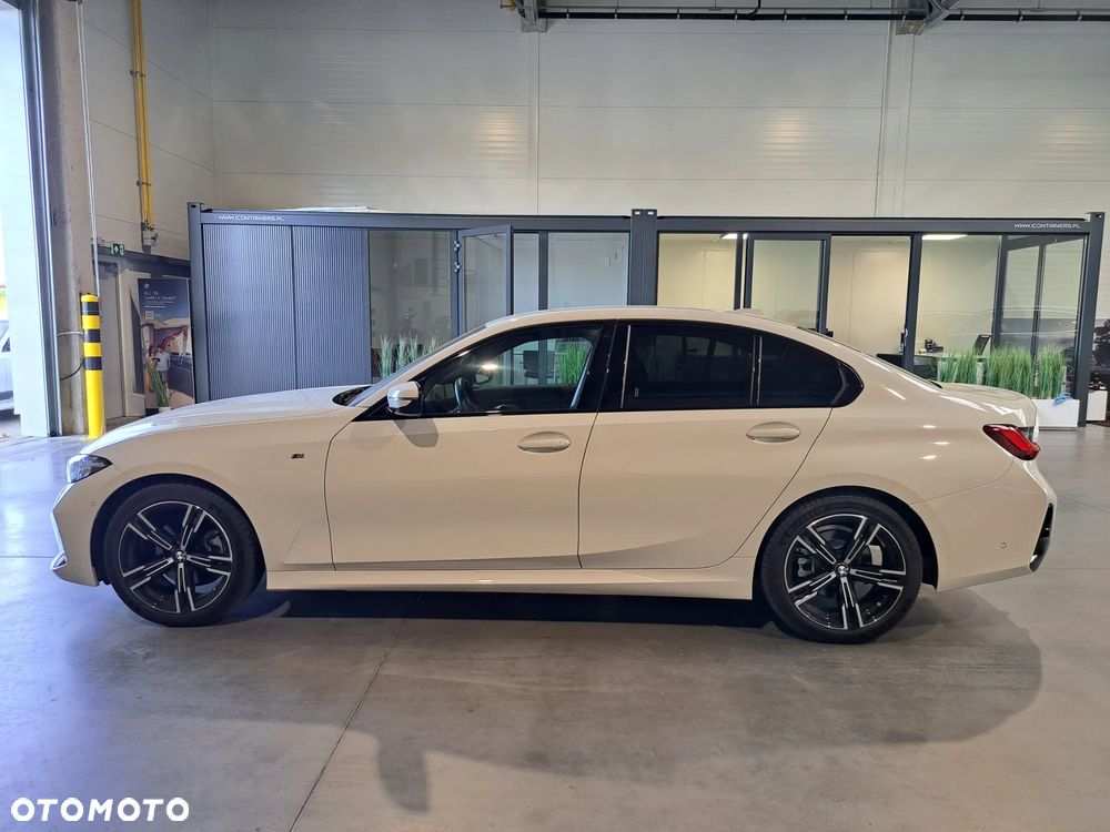 BMW Seria 3 320i M Sport - 4
