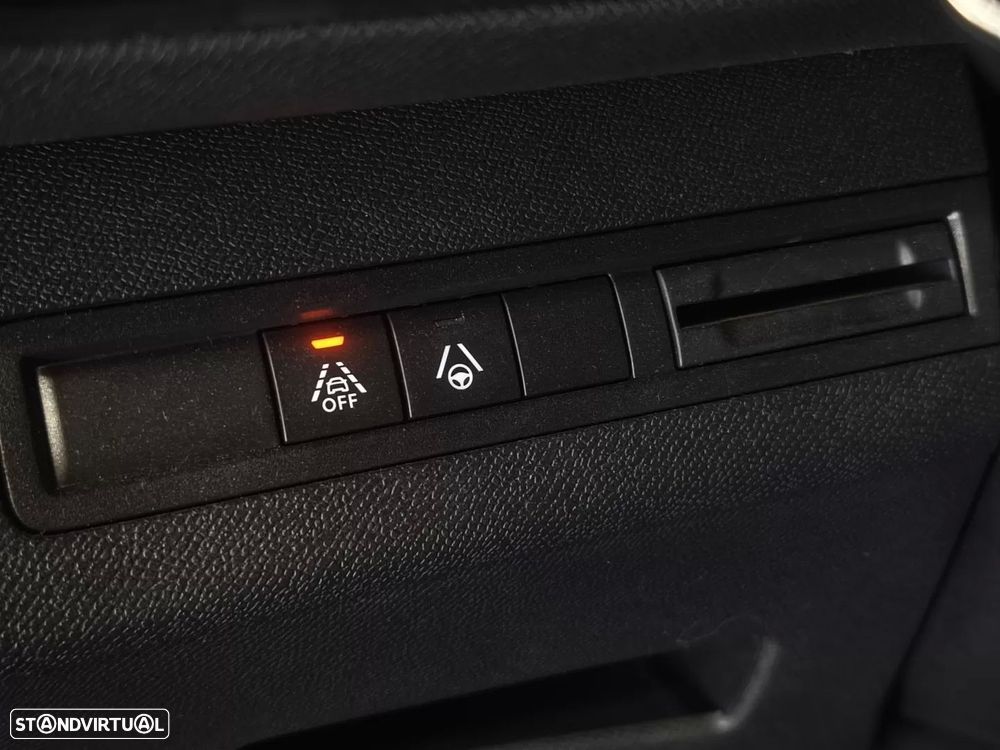 Peugeot 3008 PureTech 130 Stop & Start GPF EAT8 GT - 12