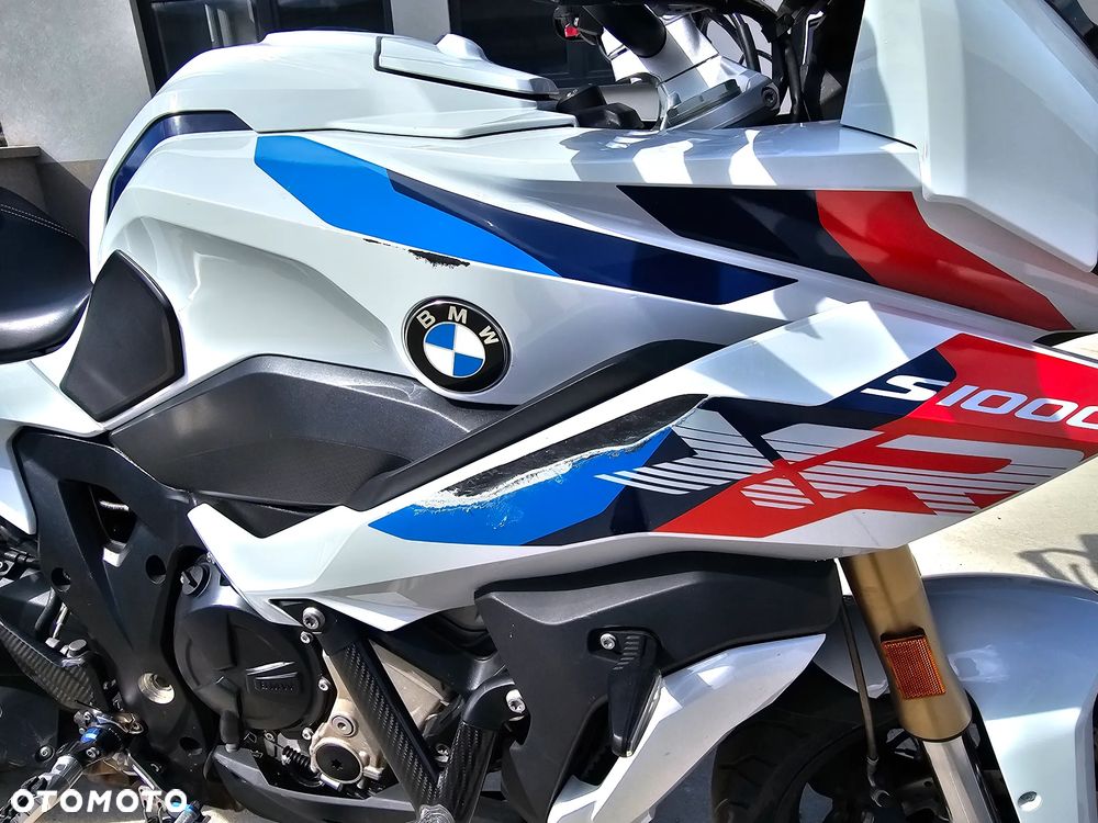 BMW XR - 33