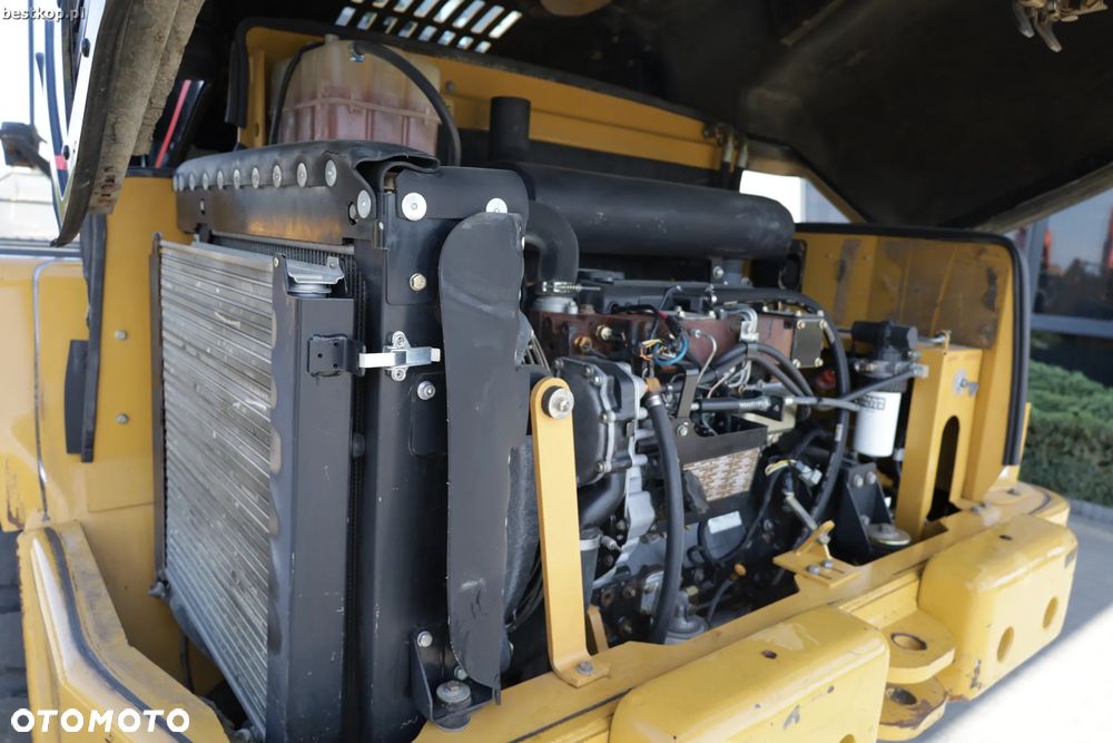 Caterpillar 914G - 38
