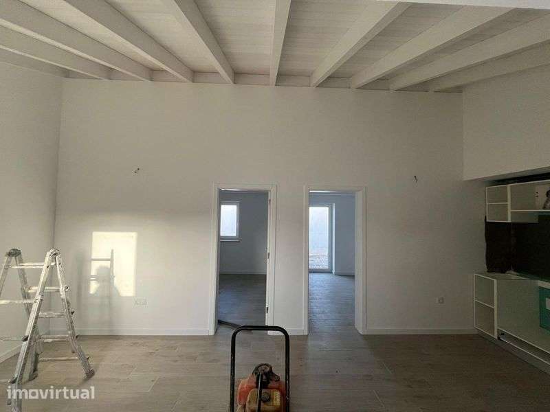 T2 em Taipa totalmente remodelado - Portas Transval - Odemira - Grande imagem: 4/6